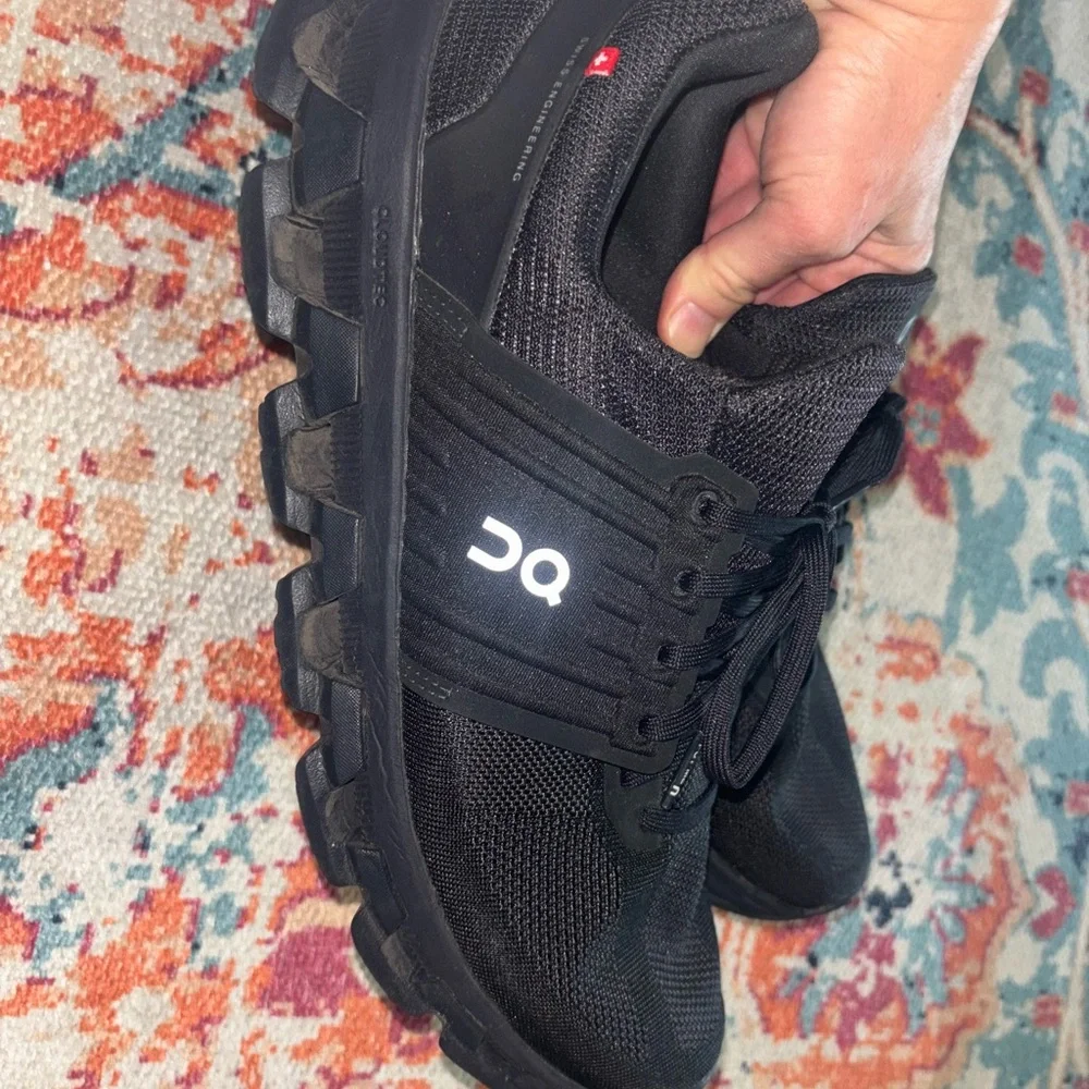 On Running Cloudswift Men's Athletic Shoes in Black - Picture 3 of 10